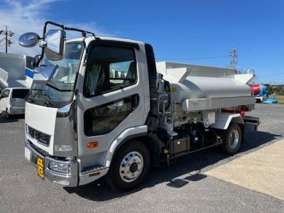 R5　三菱　タンクローリー