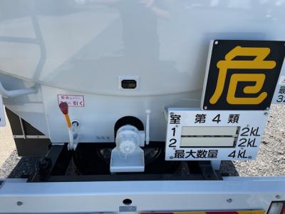 R5　三菱　タンクローリー