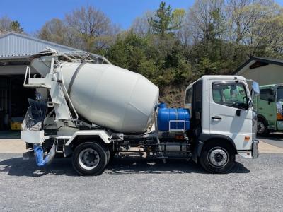 R3　日野　増ｔコンクリートミキサー車