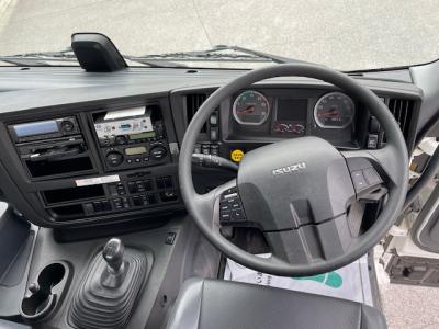 R5　いすゞ　コンクリートミキサー車