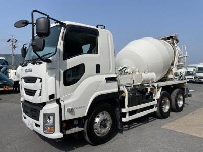 R5　いすゞ　コンクリートミキサー車