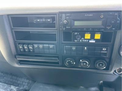 R4　三菱　ダンプ