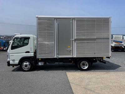 R5　三菱　３ｔアルミバン