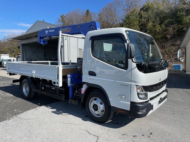 R7　三菱　4段クレーン付