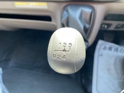 R7　三菱　4段クレーン付