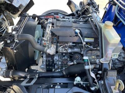 R7　三菱　4段クレーン付