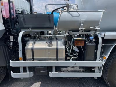 R6　三菱　コンクリートミキサー車