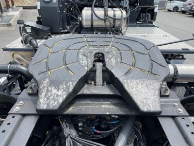 R6 UD トラクタ ／ 未登録 トレクス 粉粒体運搬セミトレーラ　セット