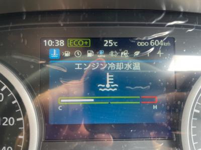 R6 UD トラクタ ／ 未登録 トレクス 粉粒体運搬セミトレーラ　セット