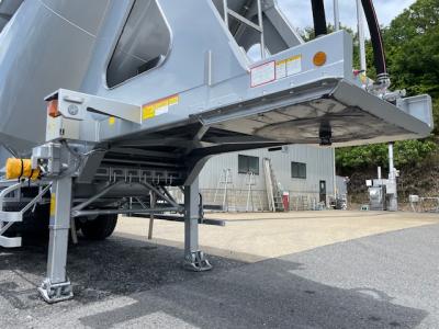 R6 UD トラクタ ／ 未登録 トレクス 粉粒体運搬セミトレーラ　セット