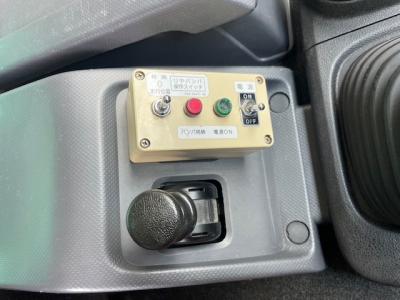 H28　いすゞ　ダンプ