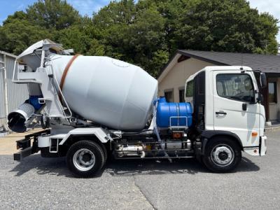 R7　日野　増ｔコンクリートミキサー車