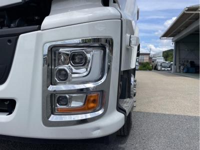 R6　いすゞ　コンクリートミキサー車