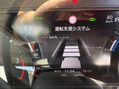 R6　いすゞ　4ｔアームロール（箱つき）