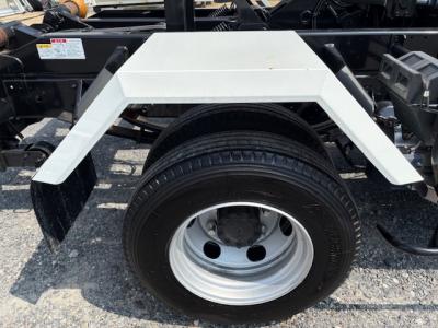 R6　いすゞ　4ｔアームロール（箱つき）