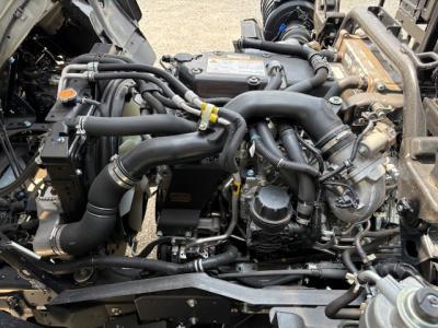 R6　いすゞ　4ｔアームロール（箱つき）