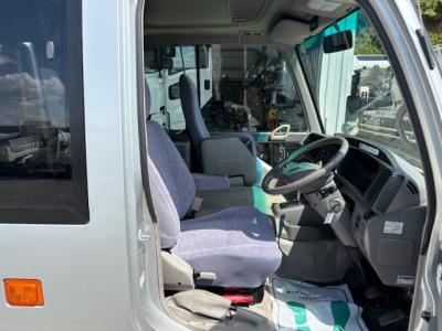 H26　トヨタ　29人乗りマイクロバス