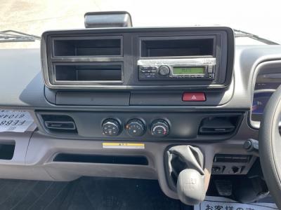 R7　三菱　5段クレーン付