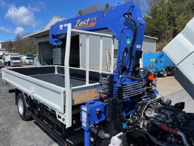 R7　三菱　5段クレーン付