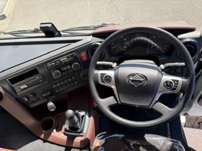 R6　日野　ダンプ