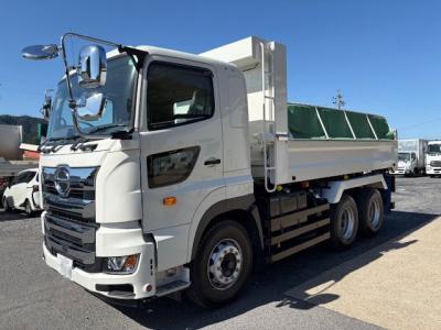 R6　日野　ダンプ