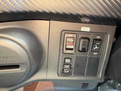 R6　日野　4ｔ冷凍車PG付