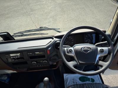 R6　日野　4ｔ冷凍車PG付