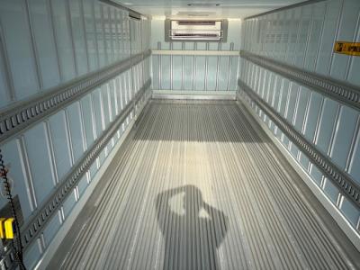 R6　日野　4ｔ冷凍車PG付