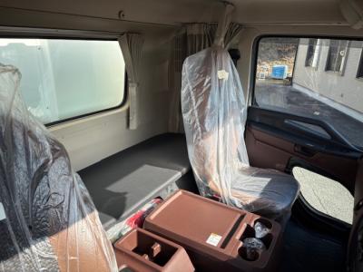 R6　日野　4ｔ冷凍車PG付