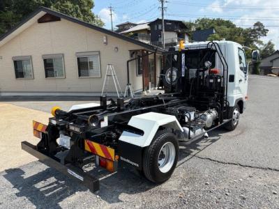 R7　三菱　4ｔアームロール