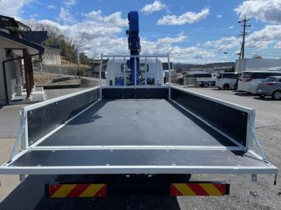 R7　三菱　5段クレーン付