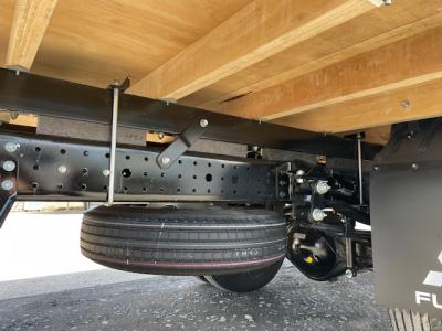 R7　三菱　5段クレーン付