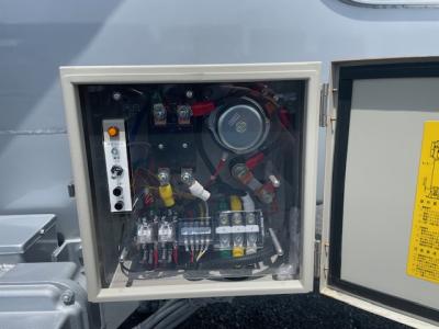 R6　UD　トラクタ ｺﾝﾌﾟﾚｯｻｰ付 ／ 未登録　トレクス　粉粒体運搬セミトレーラ　セット