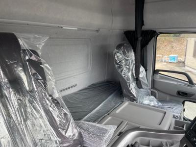 R6　UD　トラクタ ｺﾝﾌﾟﾚｯｻｰ付 ／ 未登録　トレクス　粉粒体運搬セミトレーラ　セット