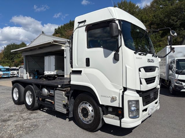 H30　いすゞ　2デフ　トラクタ