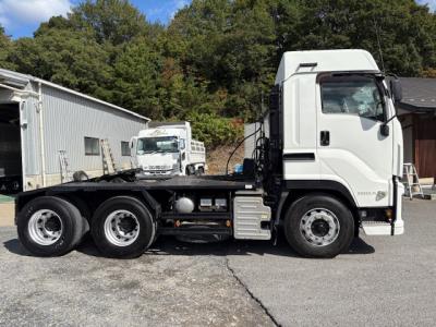 H30　いすゞ　2デフ　トラクタ