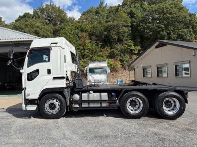 H30　いすゞ　2デフ　トラクタ