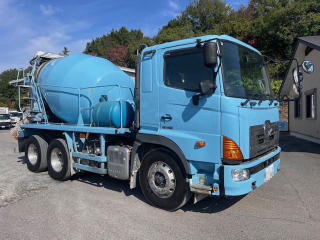 H25　日野　コンクリートミキサー車