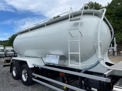 R7　三菱　粉粒体運搬車　極東3槽式