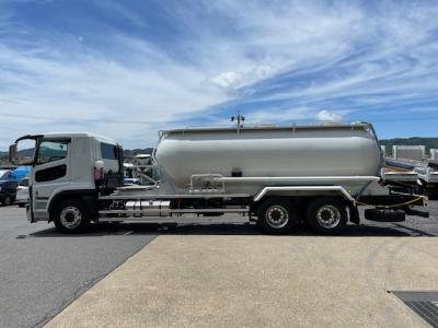 R7　三菱　粉粒体運搬車　極東3槽式