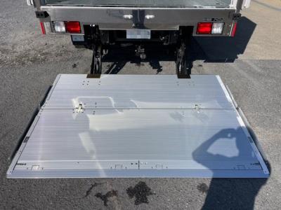 R7　日野　4ｔ冷凍車　PG付