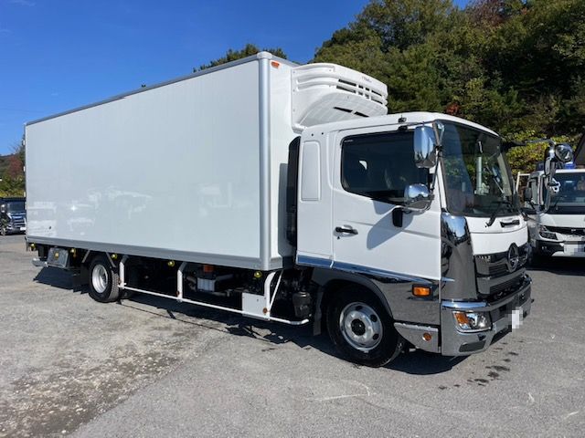 R7　日野　4ｔ冷凍車　PG付