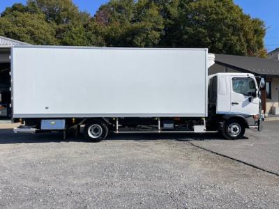 R7　日野　4ｔ冷凍車　PG付