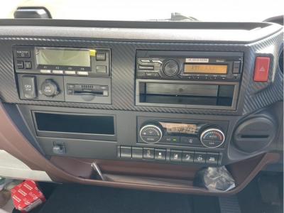 R7　日野　4ｔ冷凍車　PG付