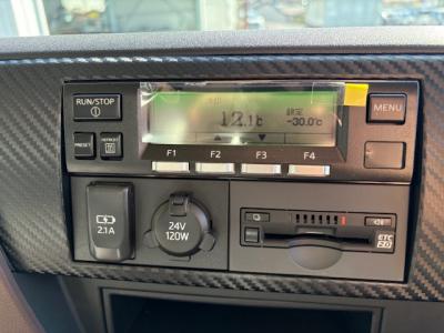 R7　日野　4ｔ冷凍車　PG付