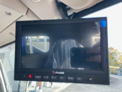 R7　三菱　4段クレーン付