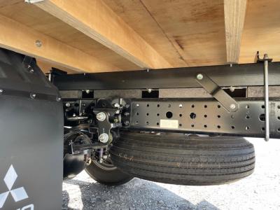 R7　三菱　4段クレーン付