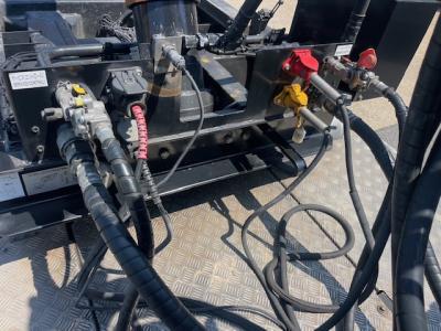 R5 UD トラクタ／R5 東邦 ダンプセミトレーラ　セット