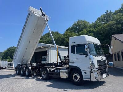 R5 UD トラクタ／R5 東邦 ダンプセミトレーラ　セット