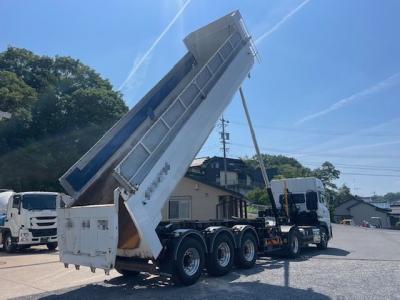 R5 UD トラクタ／R5 東邦 ダンプセミトレーラ　セット